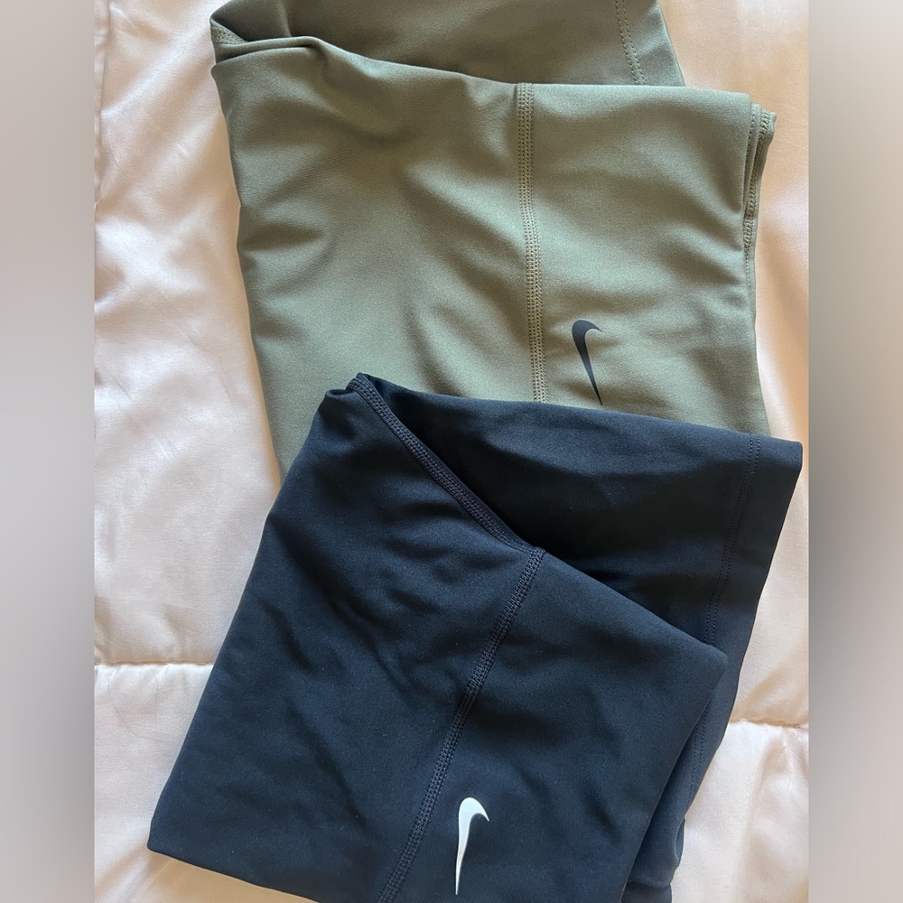 SOLD Nike Mid-Rise 7” Bike Shorts